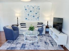 Modern 1BR apt in the heart of downtown Wilmington，位于威尔明顿的酒店