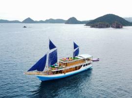 Boats Open Trip Komodo 3D2N, Boot in Labuan Bajo