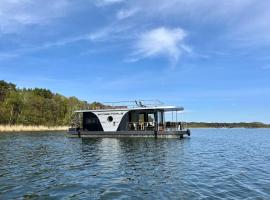 Houseboat on the Dahme, Wildau, alojamiento en un barco en Königs Wusterhausen