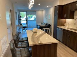 Luxurious Apartment Bardeen New Port Beach 1 Bedroom, hotelli kohteessa Irvine