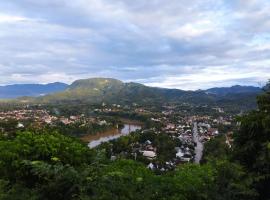 Phanh Tha Sone Guest House, hotel di Luang Prabang