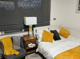 F - Cozy Studio Apartment Shared Bathroom easy London Access: Woodford Green şehrinde bir otel