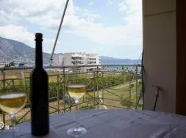 'On The Wave' With Amazing View