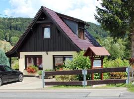 Ferienhaus-Hellmich, cheap hotel in Scheibe-Alsbach