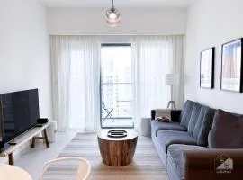 Luxury Burj Royale Modern Apt city view Balcony