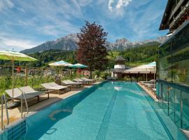 Hotel Der Löwe LEBE FREI, hotel a Leogang