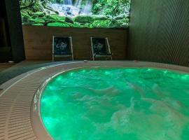 Hotel Fox, khách sạn lãng mạn ở Wolbórz