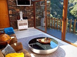 PENA GUEST HOUSE, hytte i Covas do Monte