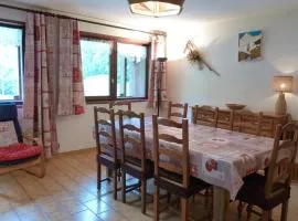 Appartement pied des pistes, 8 personnes, 3 chambres - CHAM01