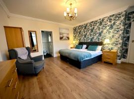 Roker Cottage, luxury seaside apartment, private parking, sky tv, hotel near Stadium of Light, Sunderland