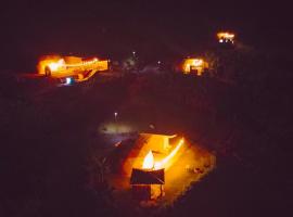 Las Colinas Glamping, camping de luxe à Turrialba