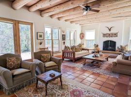 Pueblo de Canoncito、El Pradoのホテル