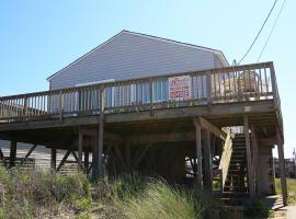 KH122, Weaver- Semi-Oceanfront, Dogs Welcome, Ocean Views, Close to Beach Access, huisdiervriendelijk hotel in Kitty Hawk