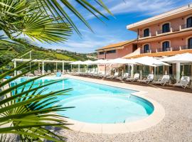 Hotel Villa Elena, hotel Tortoreto Lidóban
