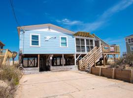 KH17, Down by the Sea- Oceanfront, Ocean Views, Screened porch, casa de temporada em Kitty Hawk