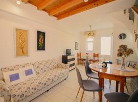 Yiannis' Maizonette Ancient Olympia - Happy Rentals, vacation home in Olympia