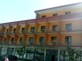 Olindi Hotel, hotel v destinaci Tepelenë