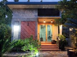 Baan Pak Arom Resort Chanthaburi, hotel with parking in Ban Khlong Som (1)