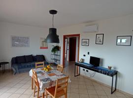 Degli Angioini Holiday Home, apartment in Caulonia Marina