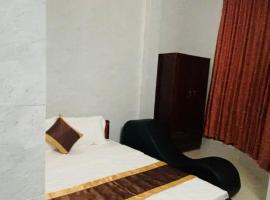 PHÚ PHƯƠNG NAM HOTEL, готель біля аеропорту Can Tho International Airport - VCA, у місті Кантхо