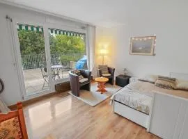 Charmant studio ouvert avec vue paisible