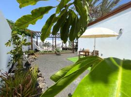 Estudio Lotus by Smartclickvillas, hotel in La Oliva