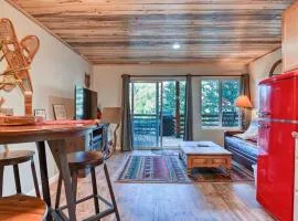 Fox Den Cozy Mountain Apt In GMF