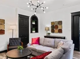 Spacious 3BR, 3BA Philly Retreat for 8 with Free Parking