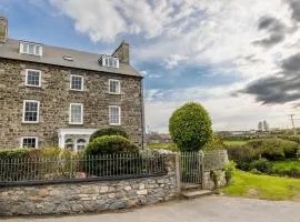 Parrog Beach House - Sleeps 12