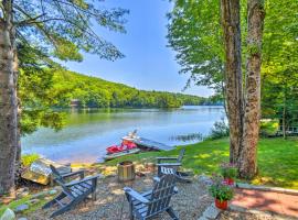 Waterfront Newbury Retreat with Grill and Dock!, hotel na may parking sa Newbury