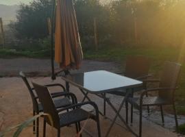CASCINA BINELLO appartamento B, hotel v destinaci Murazzano