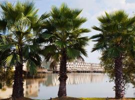 Scenic Carolina Waterfront Rentals - Arco, hotell i Charleston