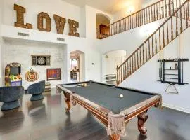 Luxe Family Home with Pool, 13 Mi to Dtwn Phoenix!