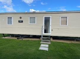 8 Berth family caravan Selsey West Sussex, hotell i Selsey
