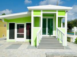 Key Lime Tiny Home New&Cozy – hotel w mieście Sarasota