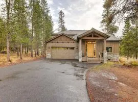 Indoor Entertainment: Forested Sunriver Retreat!