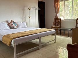 Perfect Couple Bedroom, hôtel à Panchgani