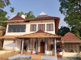 Stayberries River Rock Villa Athirapilly