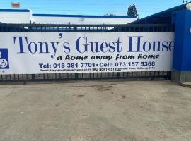 Viesu nams TONY'S GUEST HOUSE 2 pilsētā Mafikenga