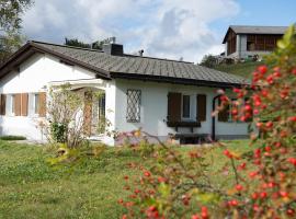 Ferienhaus mit Garten Tgease Schilendra-Lantsch-Lenz-Lenzerheide、Lenzの別荘
