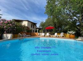 Villa Champie, hotelli kohteessa Pradons