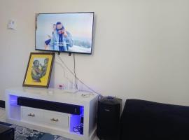 TWO BEDROOM APARTMENT BAMBURI Mombasa โรงแรมในมอมบาซา