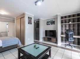 Dainfern K Luxe Apartment, family hotel in Sandton
