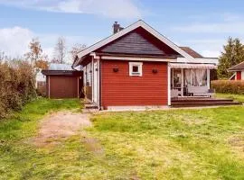 2 Bedroom Cozy Home In Beddingestrand