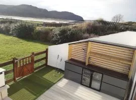 3 Bedroom Deganwy Sea View Beach house LL31
