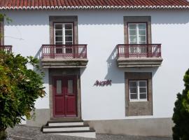 AngrA +, апартаменти у місті Ангра-ду-Ероїшму