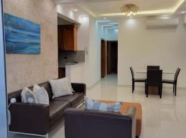 3BR Oasis Near Beach with Pool, Parking and Security, hotel en San Felipe de Puerto Plata