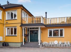 Gorgeous Apartment In B I Telemark With House A Panoramic View, hotel dengan parking di Lifjell