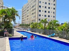 Cobertura Climatizada com Suíte à 2km do Aeroporto de Salvador e Praias, hotel v destinaci Lauro de Freitas