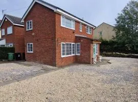 3-Bed Detached House Private Drive for Two Cars